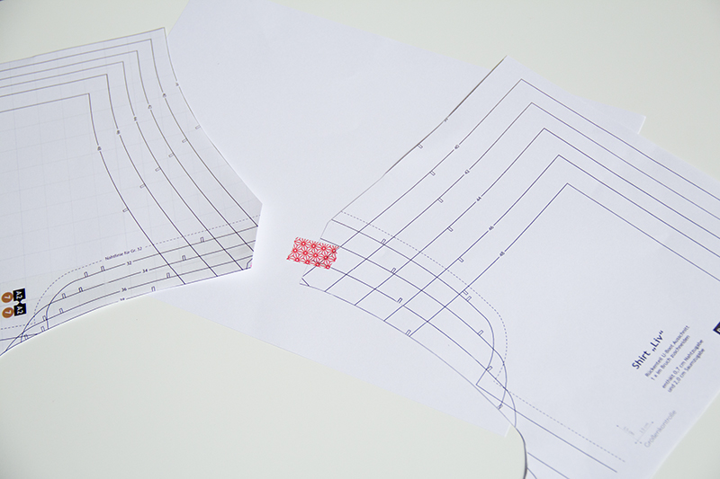 Sewing tutorial for an envelope neckline pattydoo