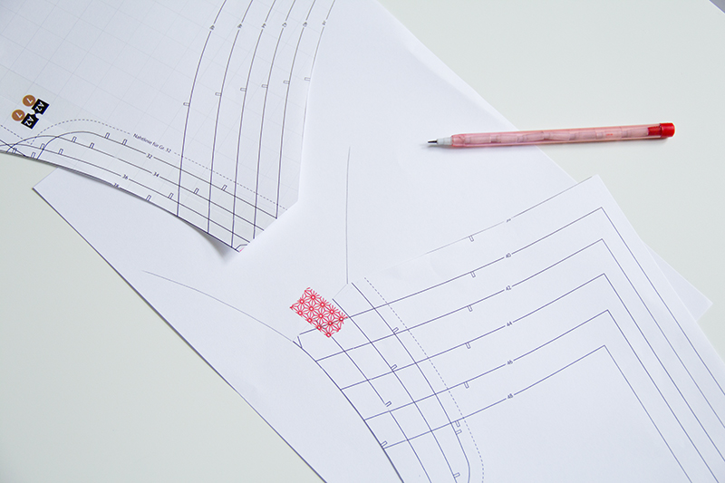 Sewing tutorial for an envelope neckline pattydoo