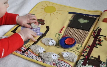 Fühlbuch für Babies Bauernhofmotiv