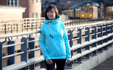 Schnittmuster Hoodie Wickelkapuze Kapuzenpullover selber nähen