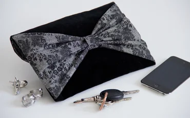 Schnittmuster Clutch Bowie aus Samt genäht