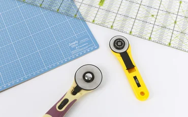 Rollschneider Schneidematte Patchwork Lineal - Nähen lernen