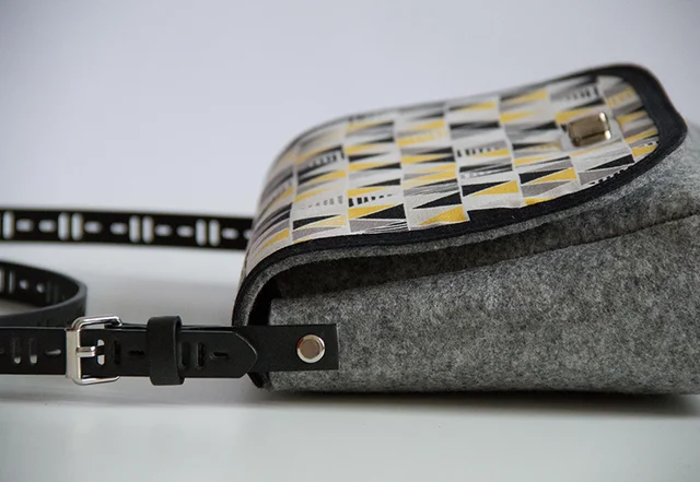 Schnittmuster Umhängetasche aus Filz genäht