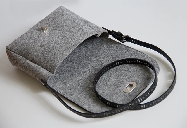Schnittmuster Umhängetasche aus Filz mit Lederriemen