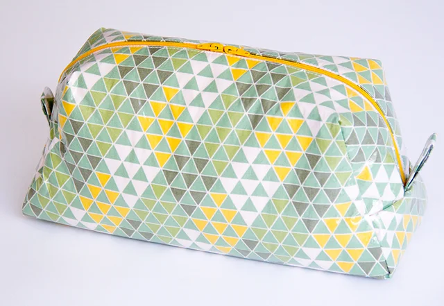 Anleitung: Kosmetiktasche Baumwoll-Webware selber laminieren