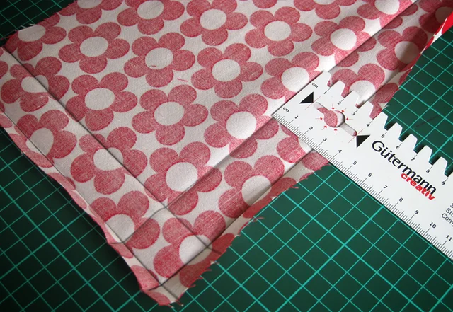 Briefecke nähen Saumkante umbügeln