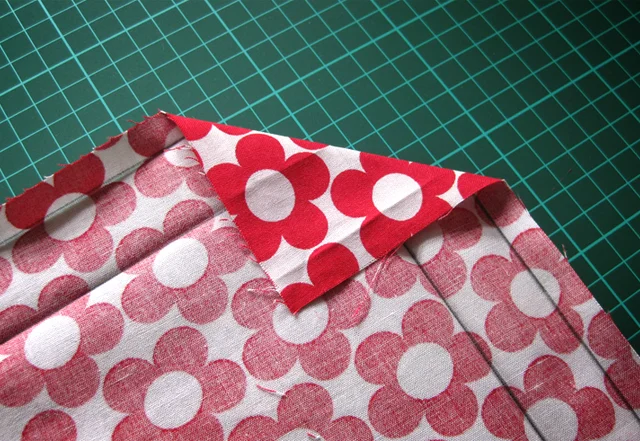 Briefecke nähen Ecke umbügeln