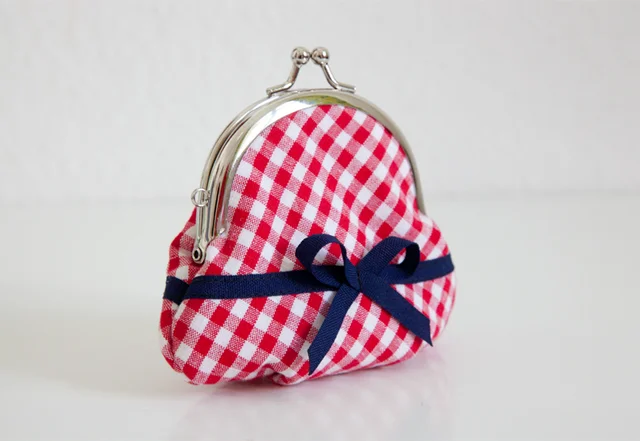 Bügeltasche aus Vichykaro-Stoff