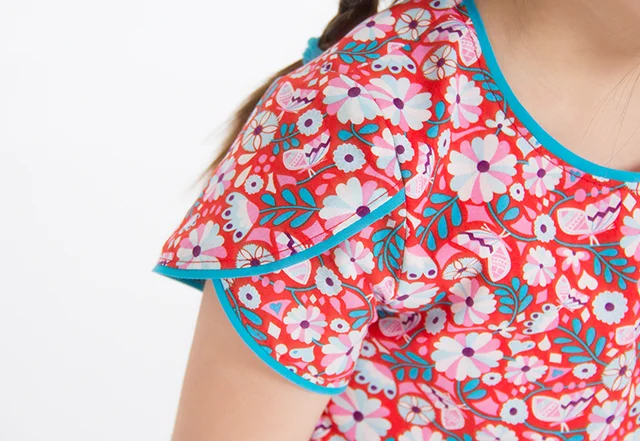 Schnittmuster Kinderkleid mit Tulpenärmeln Schnittmuster Kinderkleid mit Tulpenärmeln