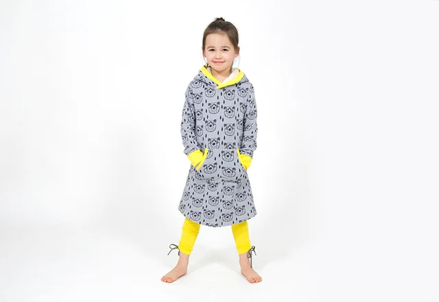 Schnittmuster Kapuzenkleid für Kinder mit Leggings