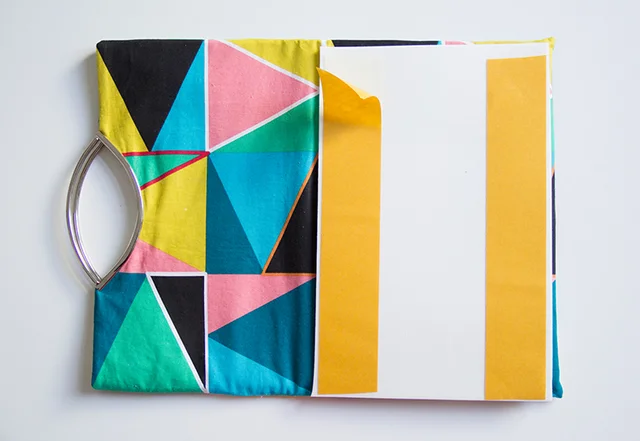 Verstärkung mit Teppichklebeband anbringen