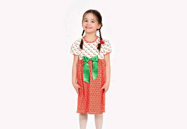 Kinderkleid selber nähen mit Kirsch-Muster Kinderkleid selber nähen mit Kirsch-Muster