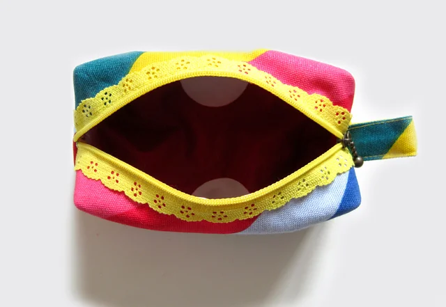 kostenloses Schnittmuster Spitzentäschlein Tasche wenden