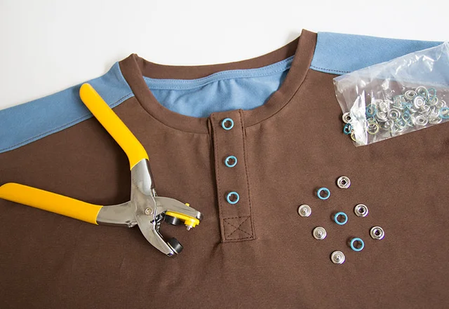 Nähanleitung mit Video: Knopfleiste Druckknöpfe anbringen