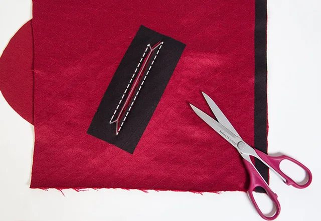 kostenlose Nähanleitung Leistentasche einschneiden