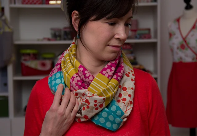 Nähanleitung kostenlos Loopschal selber nähen