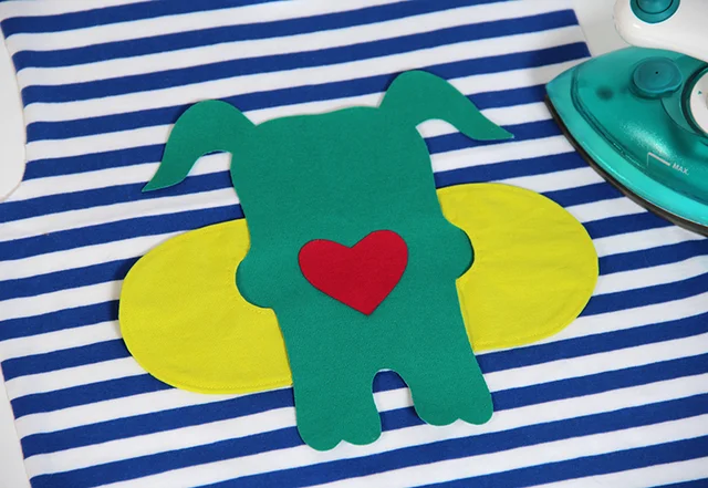 Monsterapplikation auf Shirt nähen