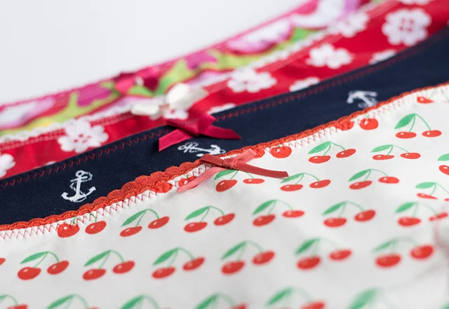 Damenunterhose selber nähen mit Schleifen