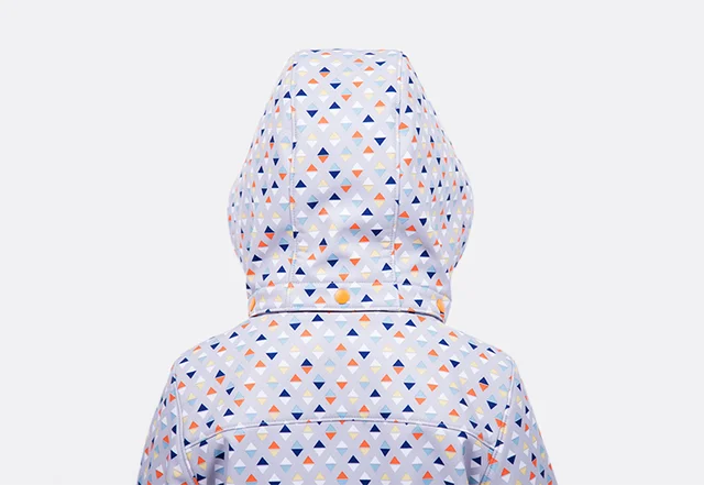 regenjacke_kapuze_mittelstreifen_passe_anleitung_diy