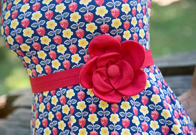Schnittmuster Jerseykleid Blumengürtel Flowerdesign selber nähen