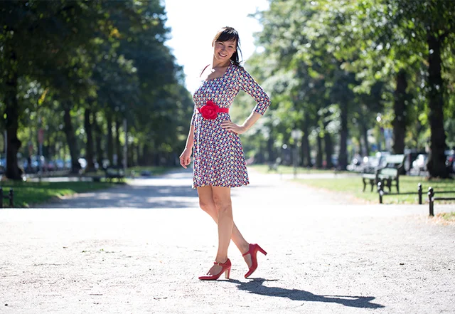 Schnittmuster Jerseykleid Herzausschnitt Sommer-Outfit selber nähen Schnittmuster Jerseykleid Herzausschnitt Sommer-Outfit selber nähen