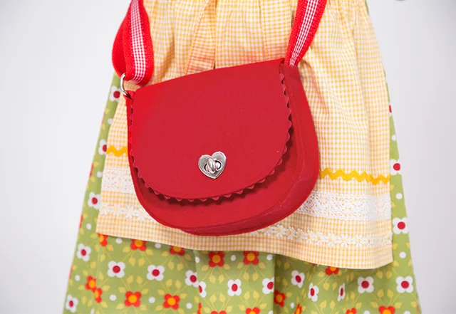 Schnittmuster kostenlos Tasche aus Filz Herzverschluss Nähanleitung
