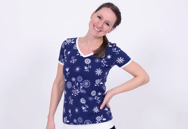 Shirt Liv selber nähen blau sewing flowers