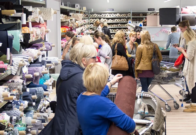 Stoff und Stil Ladeneröffnung in Köln Stoffkauf