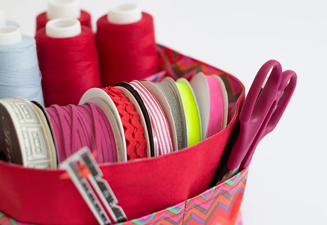 Utensilo mit Trennwand