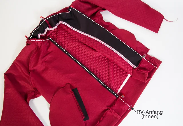 Nähanleitung Blousonkragen an Kapuzenjacke nähen: Beleg annähen