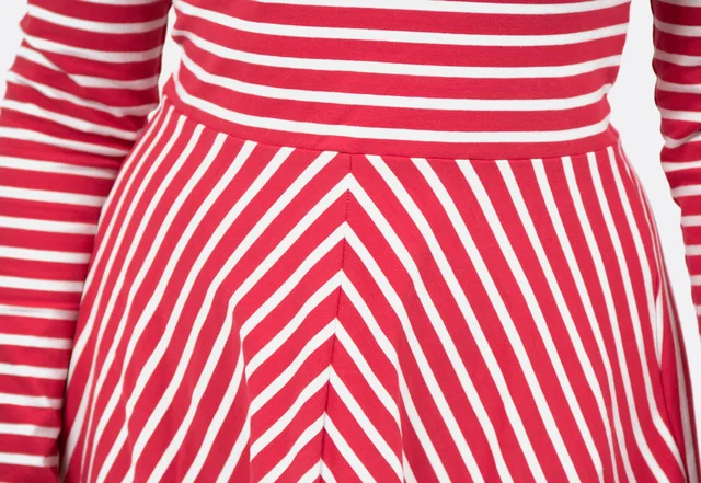 Nähanleitung Streifenstoff richtig zuschneiden