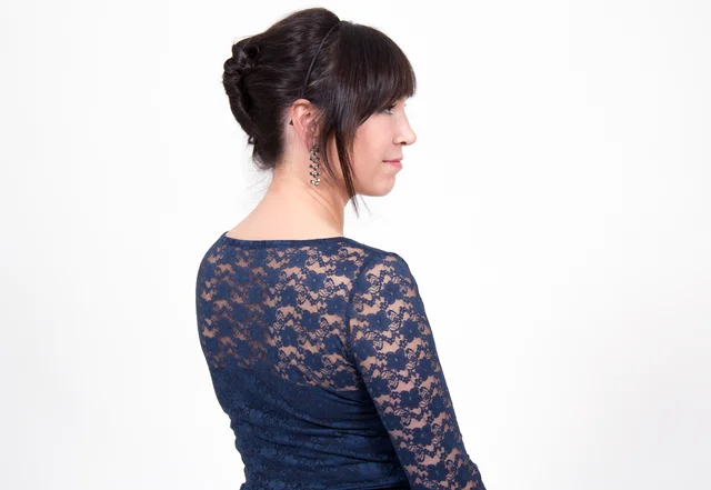 Schnittmuster Jerseykleid mit Spitze seitlich Schnittmuster Jerseykleid mit Spitze seitlich