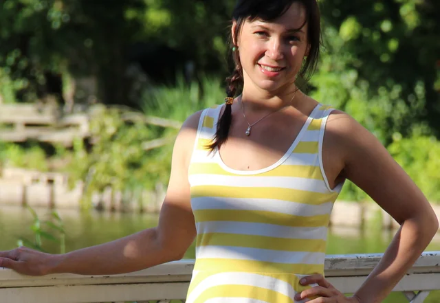 Schnittmuster Skaterdress Ella mit Schleife als Trägerkleid