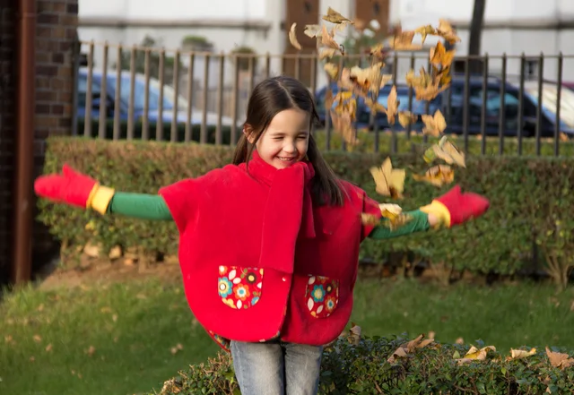 Schnittmuster kostenlos Kinder-Poncho mit Videoanleitung