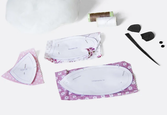 Nähanleitung mit kostenlosem Schnittmuster Nadelmaus Schnittteile