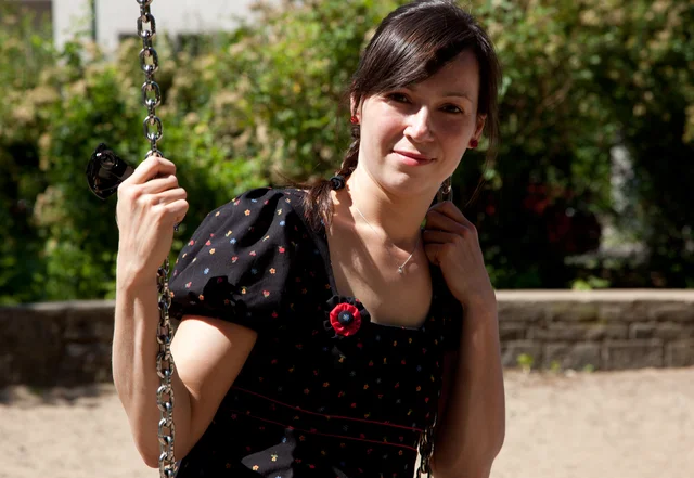 Schnittmuster Kleid Blumenstoff