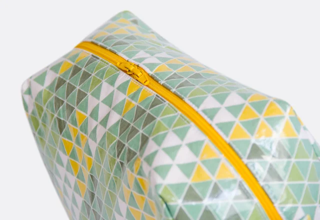 Schnittmuster gratis Kosmetiktasche Big Vicky aus laminierten Stoffen