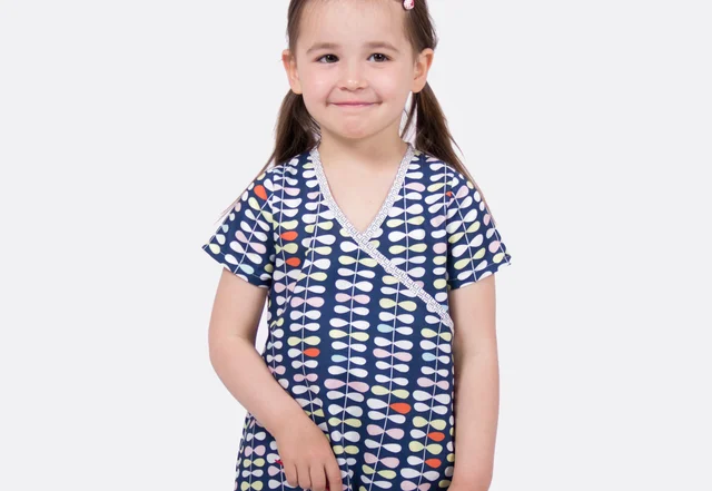 Schrägband einfassen Kinderkleid