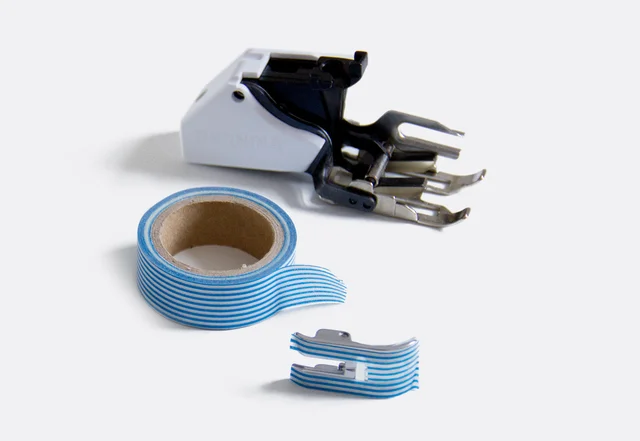 Teflonnähfuss und mit Klebeband