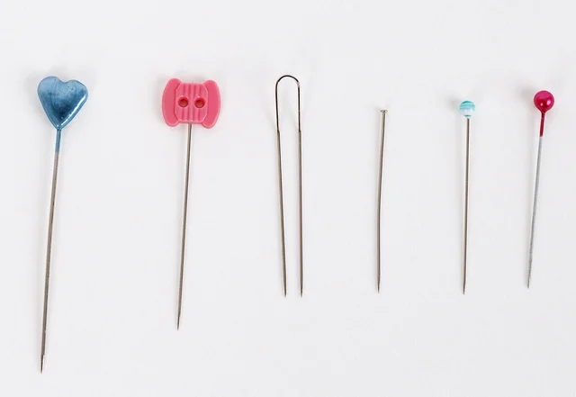 Hilfsmittel  zum Stecken - Nähen lernen - Stecknadeln