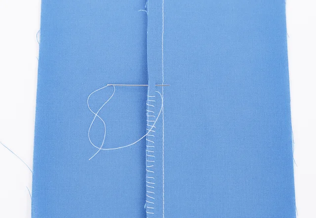 Nahtzugaben versäubern - Nähen lernen - Überwendling Handstich Versäuberung