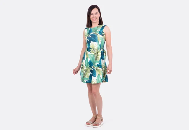 Schnittmuster Sommerkleid mit Anleitung aus Scubastoff Palmenmuster