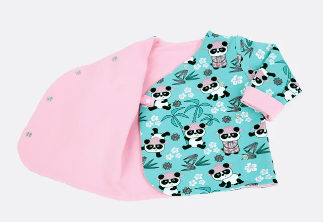 Anleitung Wickeljacke für Baby mit innerer Befestigung Jerseydruckknopf