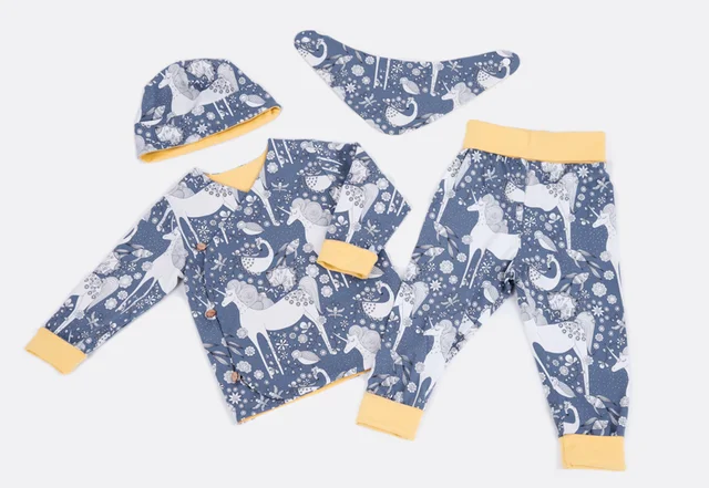 Babysachen Jacke, Hose, Halstuch und Mütze selbernähen