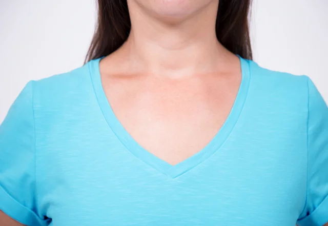 V-Ausschnitt nähen Anleitung