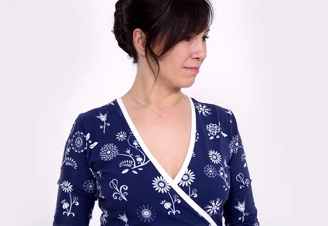 Schnittmuster Wickelkleid Ausschnitt