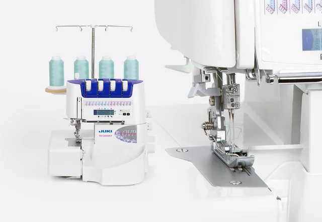 Jersey nähen mit der Overlockmaschine Jersey nähen mit der Overlockmaschine