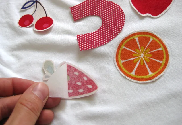 Applikation Bügelvlies abziehen