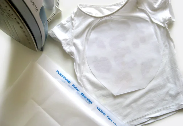 Applikation Vlies aufbügeln