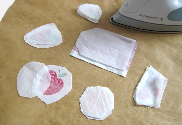 Applikationen Vlies aufbügeln